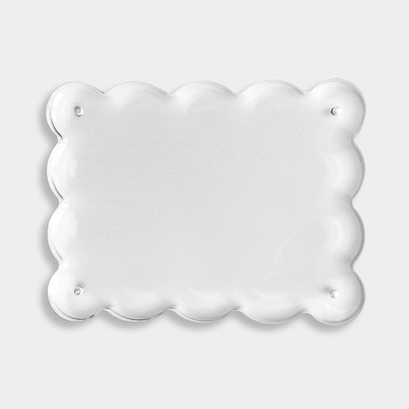 norsu STUDIO scalloped magnetic acrylic photo frame for 8x10 prints with 2cm depth and secure closure