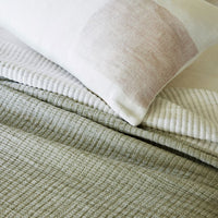 Eadie Lifestyle Ease Quilted Bed Cover Set - White/Pistachio