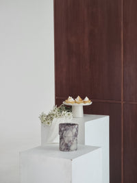 CoTheory Embrace Table Holder - Viola Calacatta
