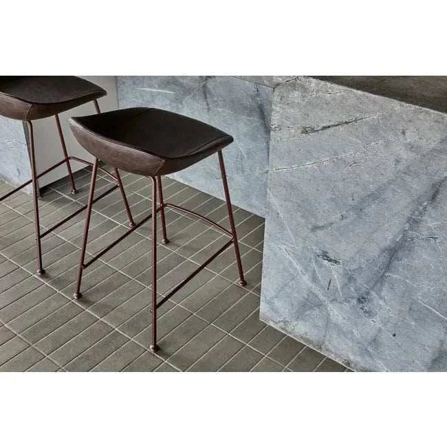 Globe West Bar Stools GlobeWest Turner Barstool - Vintage Matt Dark Brown PU - Matt Syrah