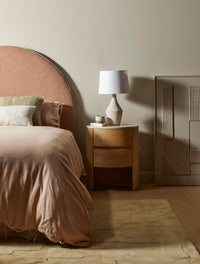 GlobeWest Lorne Shore Table Lamp - Sandy Chalk/Ivory, styled in a room setting