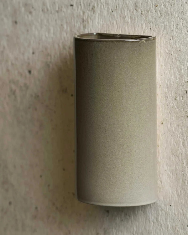 Robert Gordon Curve ceramic wall light, saltbush | Norsu Interiors