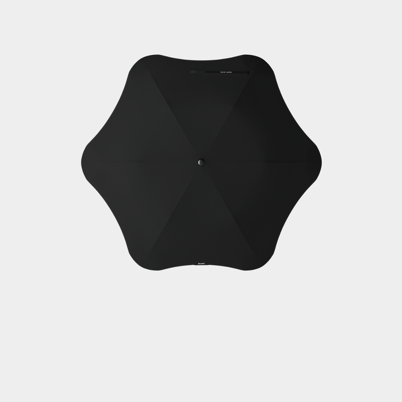 BLUNT Metro Umbrella in Ink Black with compact, durable design and wind-resistant canopy.