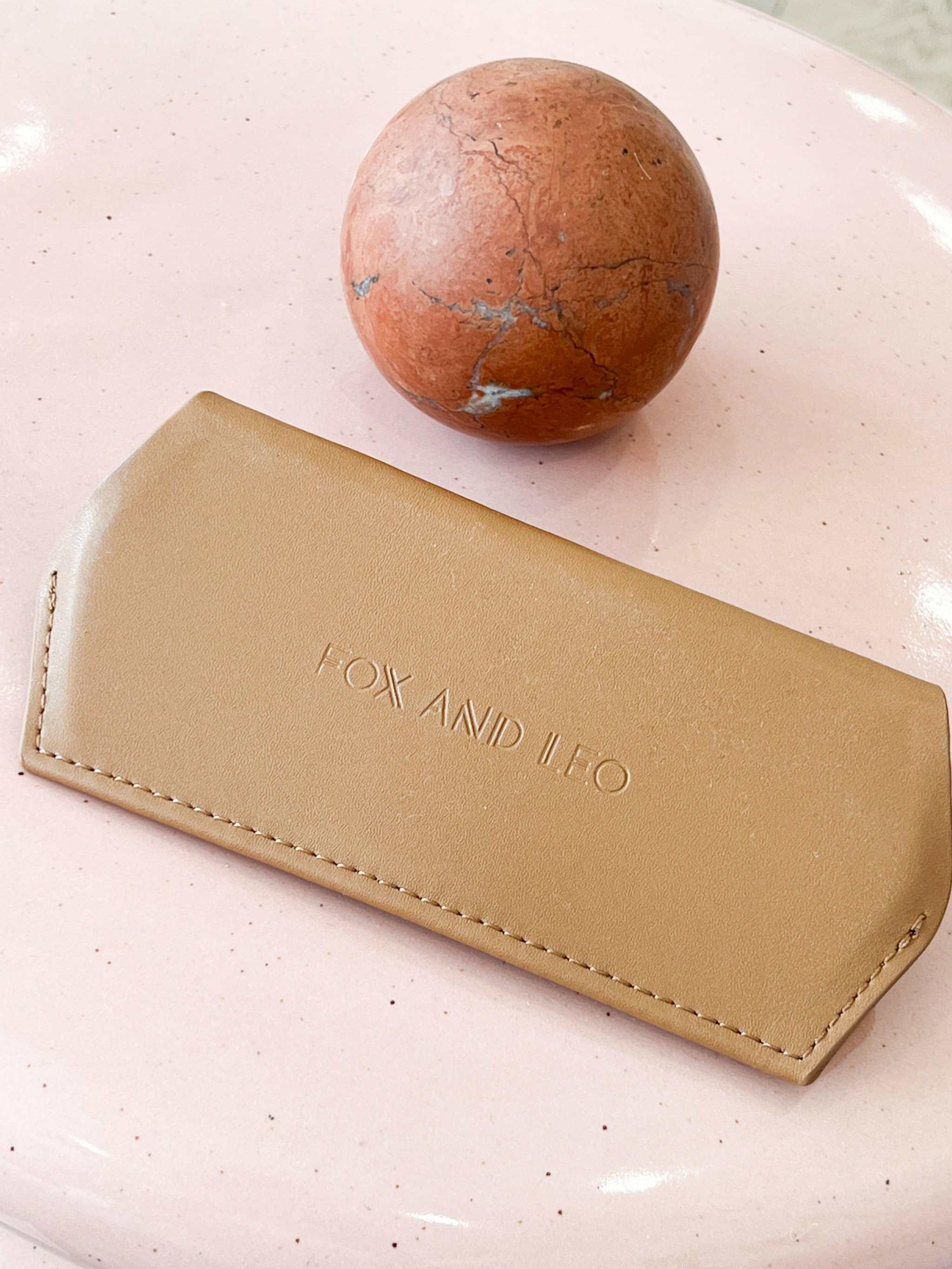 Fox and Leo Sunglasses Fox and Leo Glasses Case, Tan