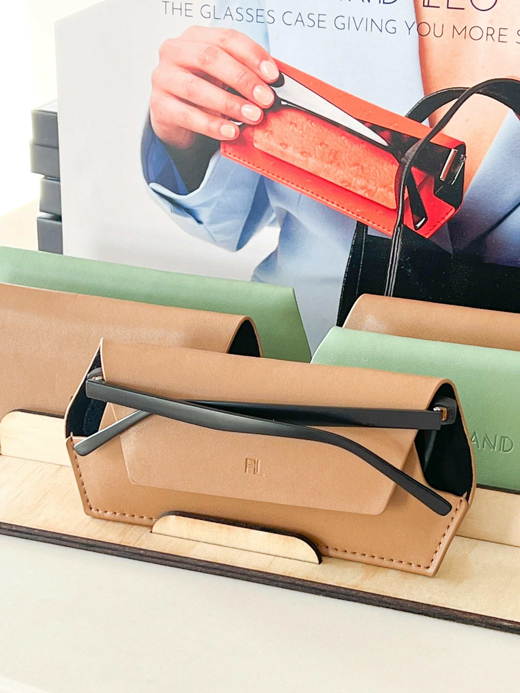 Fox and Leo Sunglasses Fox and Leo Glasses Case, Tan