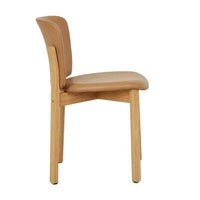 GlobeWest Sketch Pinta Dining Chair in pecan leather with light oak solid oak frame and curved backrest.