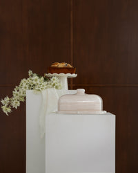 CoTheory Grand Cameo Oblong Cake Tray - White Onyx