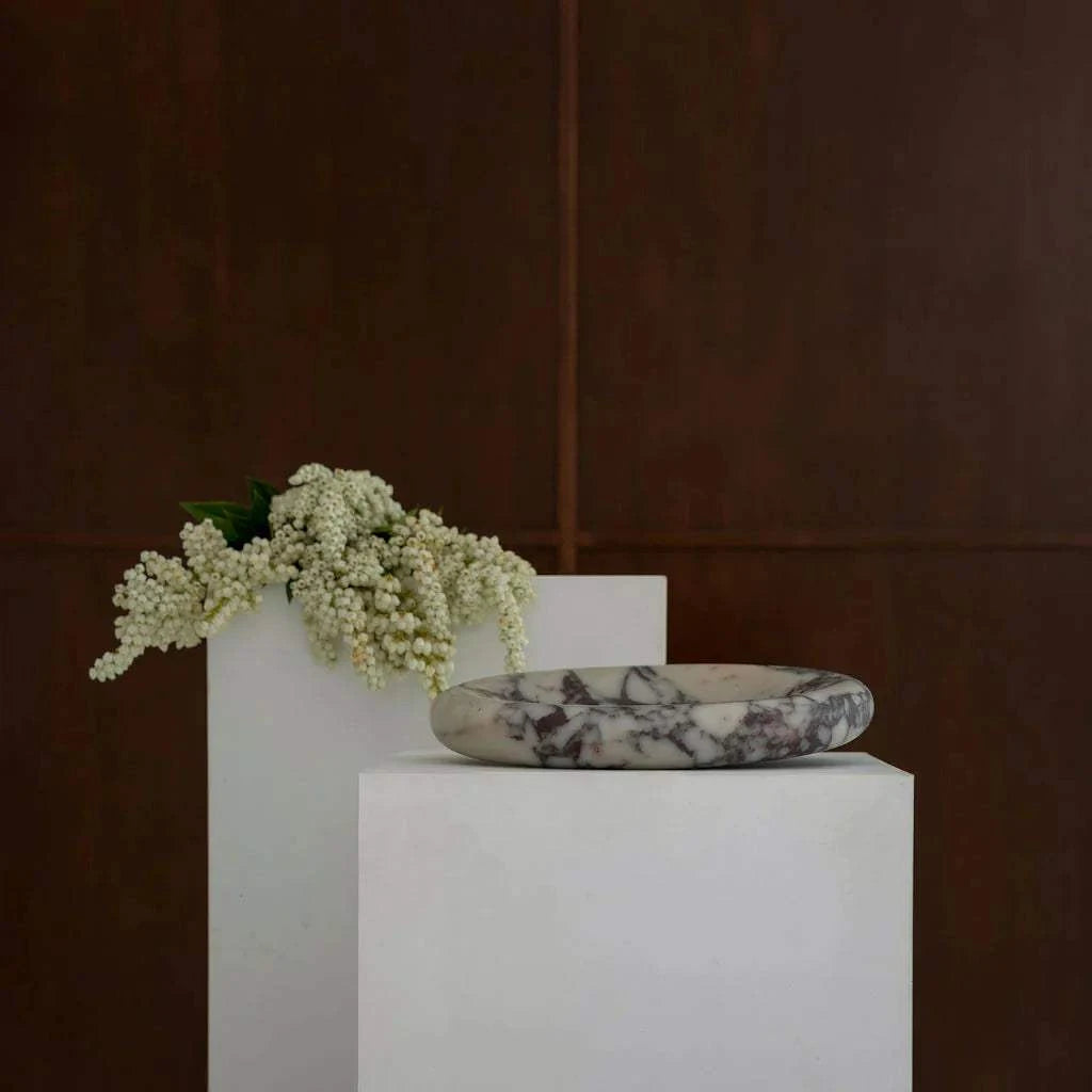 CoTheory Viola Calacatta Tray Solstice large sculptural tray with graceful curves and artistic elegance
