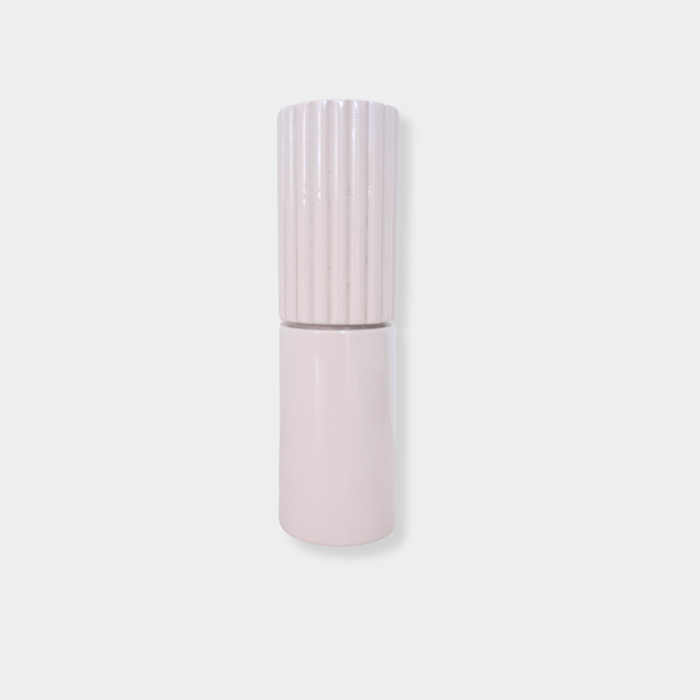 norsu Studio Salt & Pepper Grinder in soft lilac with rubber wood body and ceramic core, glossy finish