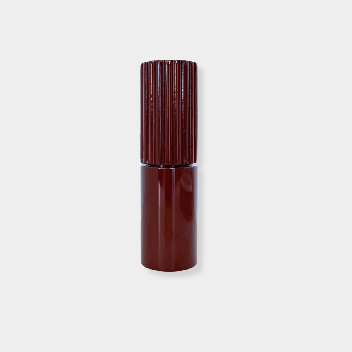 norsu Studio Salt & Pepper Grinder in Merlot with rubber wood body and ceramic core, modern gloss finish