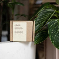 Etikette Candles Candles Etikette Candle - Barossa in Lily, Rose & Ruby Plum, Small