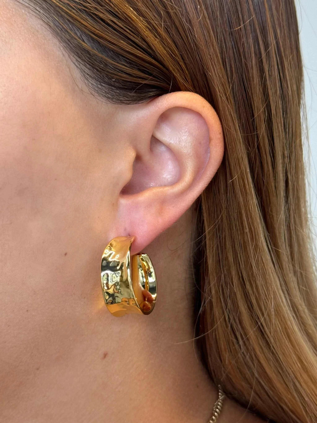 Zafino Earrings Zafino Bianca Hoop - Gold