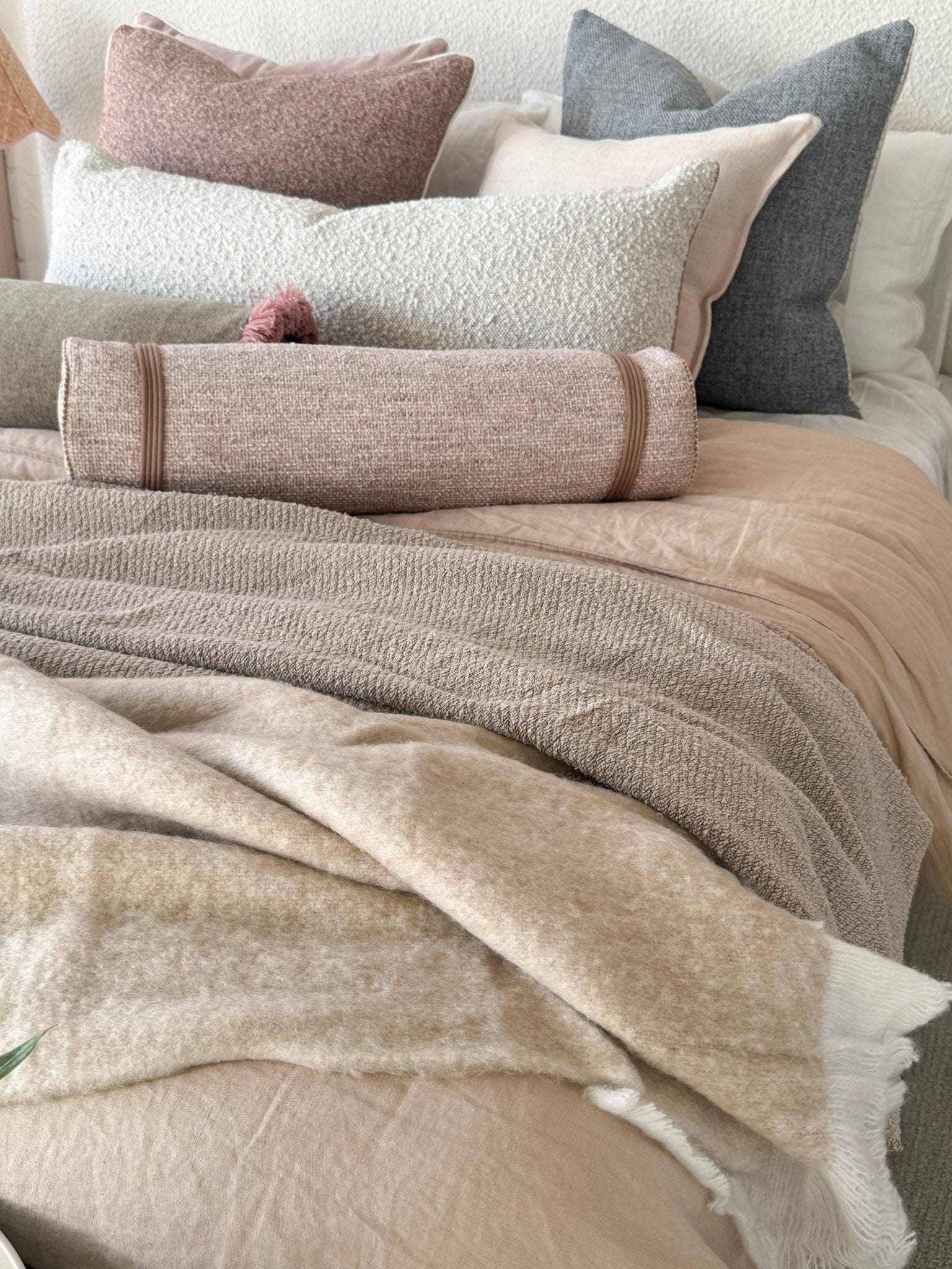 Baya Blankets & Throws Baya Sorrento Throw - Clay