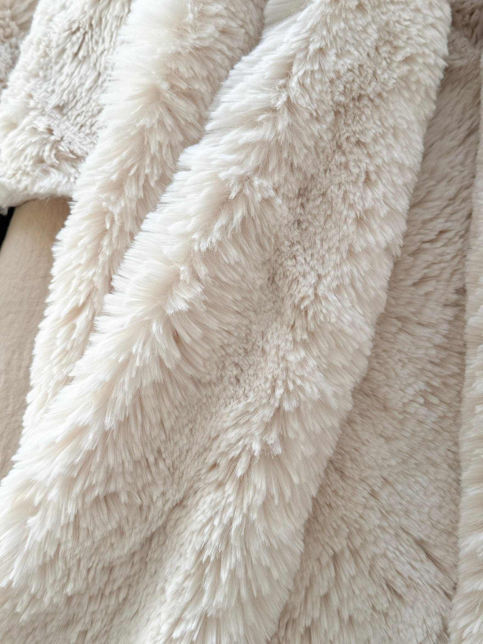 Baya Blankets & Throws Pelage Faux Fur Throw - Ivory