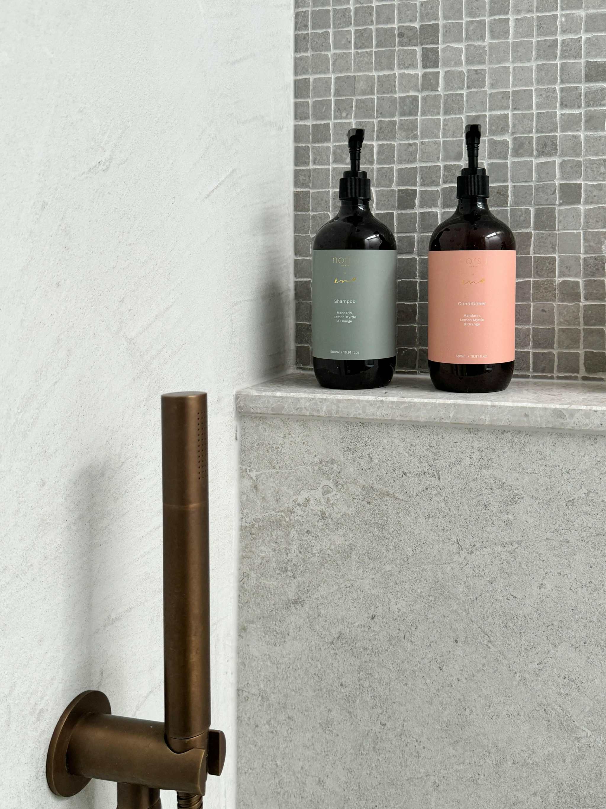 Ena Body Wash & Lotion norsu Cabin x Ena - Shampoo, Mandarin, Lemon Myrtle & Orange, 500ml