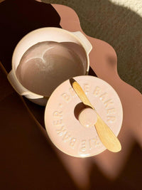 Norsu Interiors Bowls Rosa Ceramic Brie Baker – Blush with Bamboo Spreader