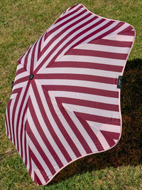 BLUNT Metro Umbrella in Desert Rose design with durable, wind-resistant canopy and compact, stylish foldable frame