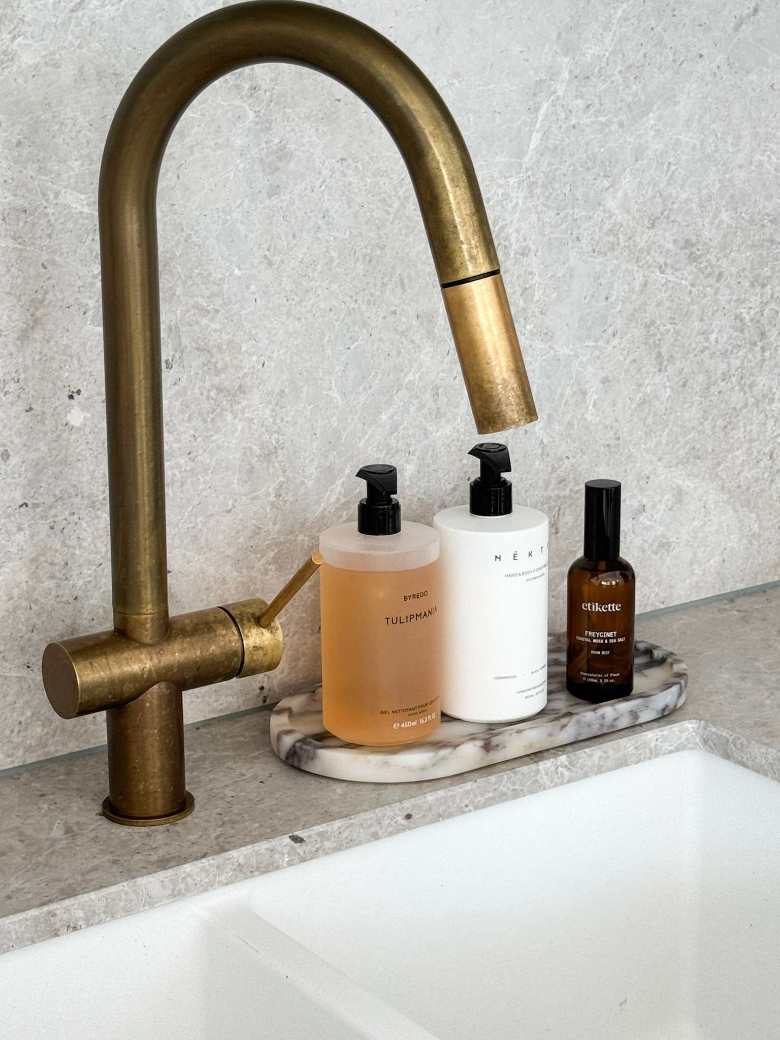 norsu Studio Viola Marble Duality Collection Oval Tray with purple veining and polished finish