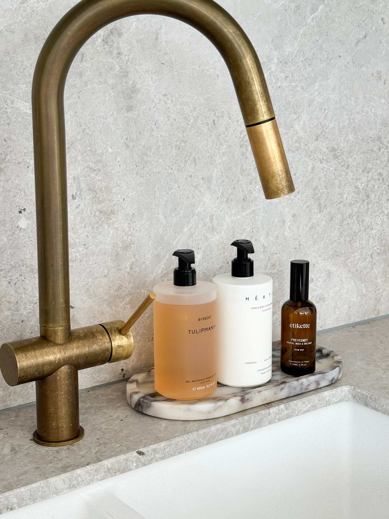 norsu Studio Viola Marble Oval Tray with purple veining from Duality collection