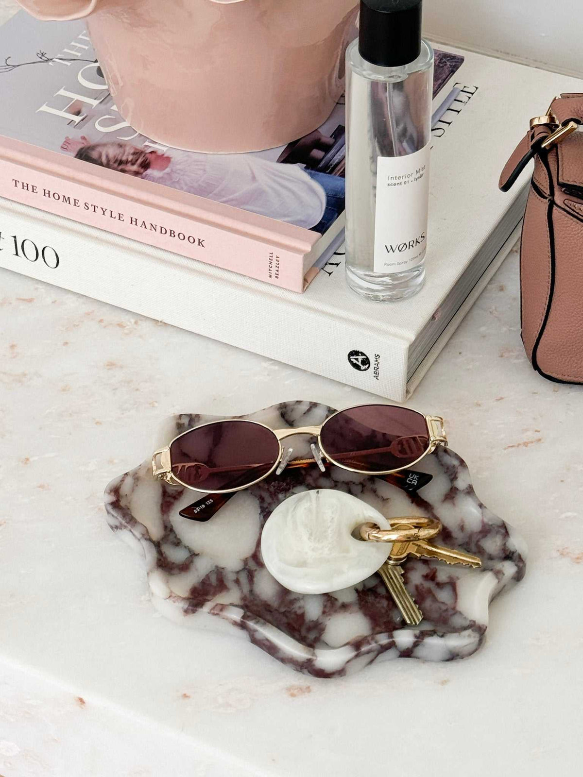 norsu STUDIO Duality Collection Viola marble wavy oval tray with purple veining