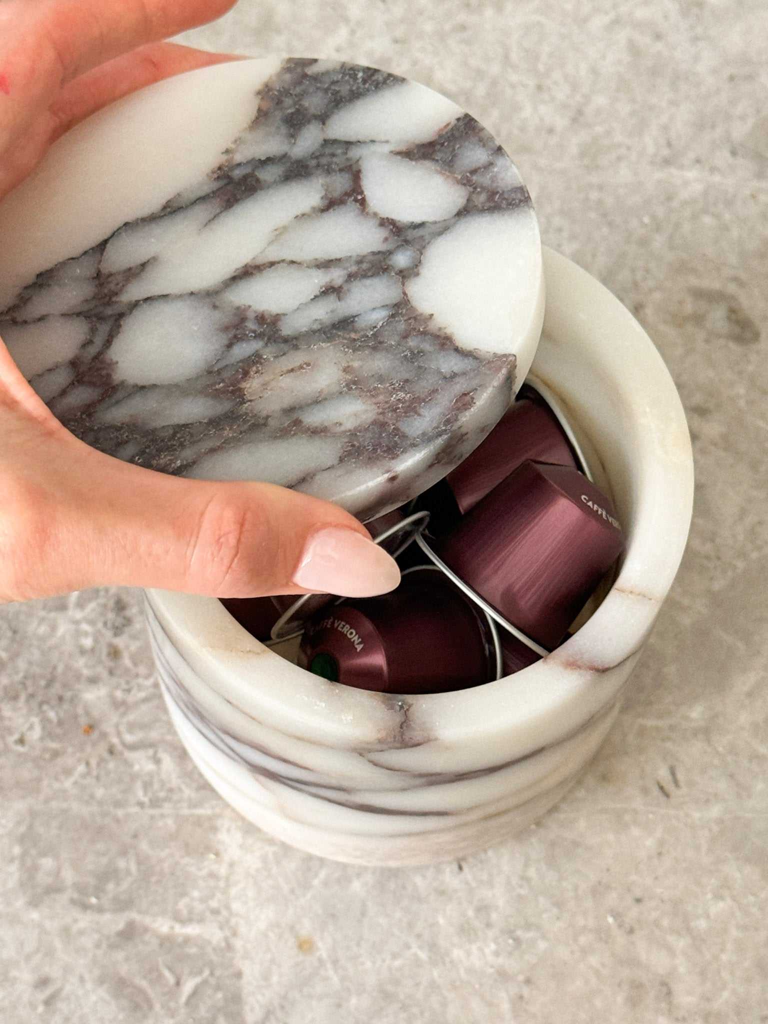 norsu STUDIO Duality Collection Viola marble jar with purple veining and polished finish