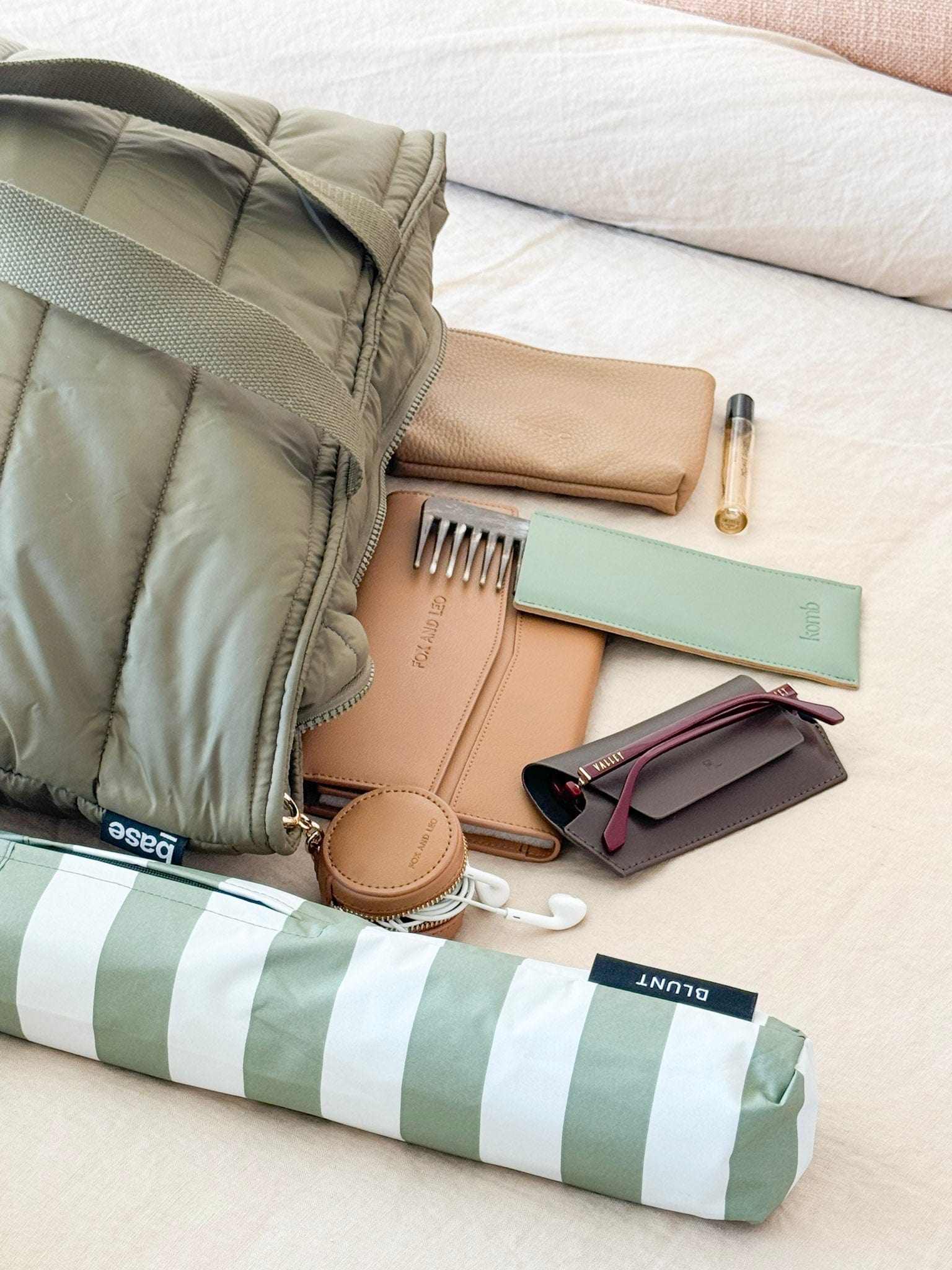 Base Supply Travel Bag Base Supply Take It Base Tote Bag - Khaki