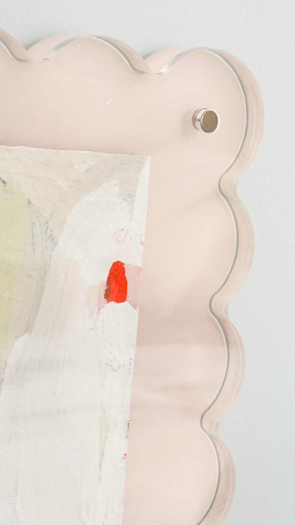 norsu STUDIO scalloped magnetic photo frame with blush background for 8x10-inch photos, acrylic finish, and secure closure