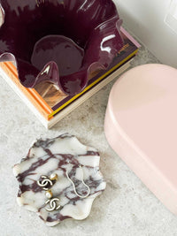 norsu STUDIO Viola marble round tray with purple veining from Duality Collection