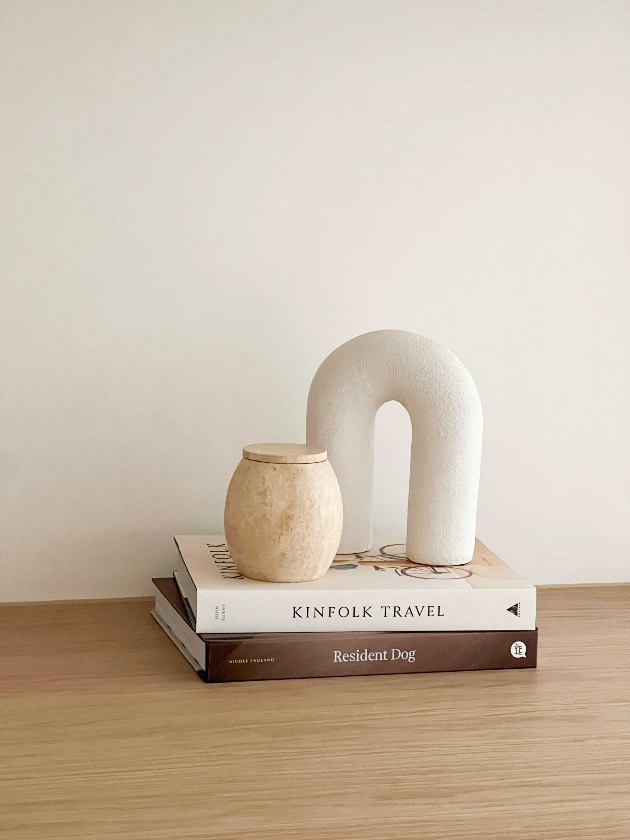 Harper Entertainment Distribution Services Books The Kinfolk Travel by John Burns (7439635546361)