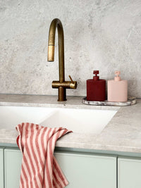 Russet Sid Resin Dispenser with ridged grip for kitchen or bathroom use