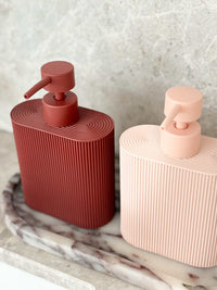 Russet Rosie Resin Dispenser with ridged grip for kitchen and bathroom use