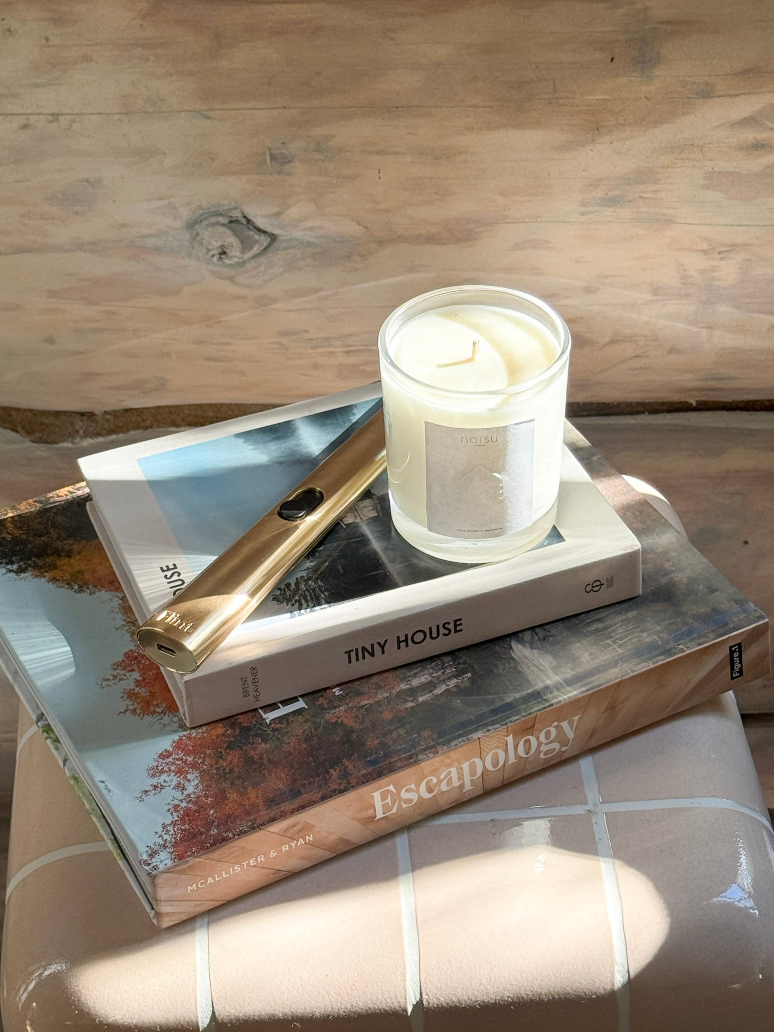 norsu Cabin x Grace and James Candle