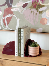 norsu Studio Acrylic Scalloped Bookends (Set of Two) – Merlot