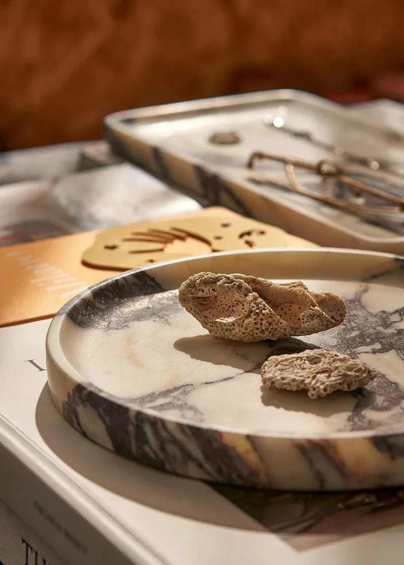 Linea Round Marble Tray in Calacatta Viola marble with violet veins and minimalist design for elegant home decor organization