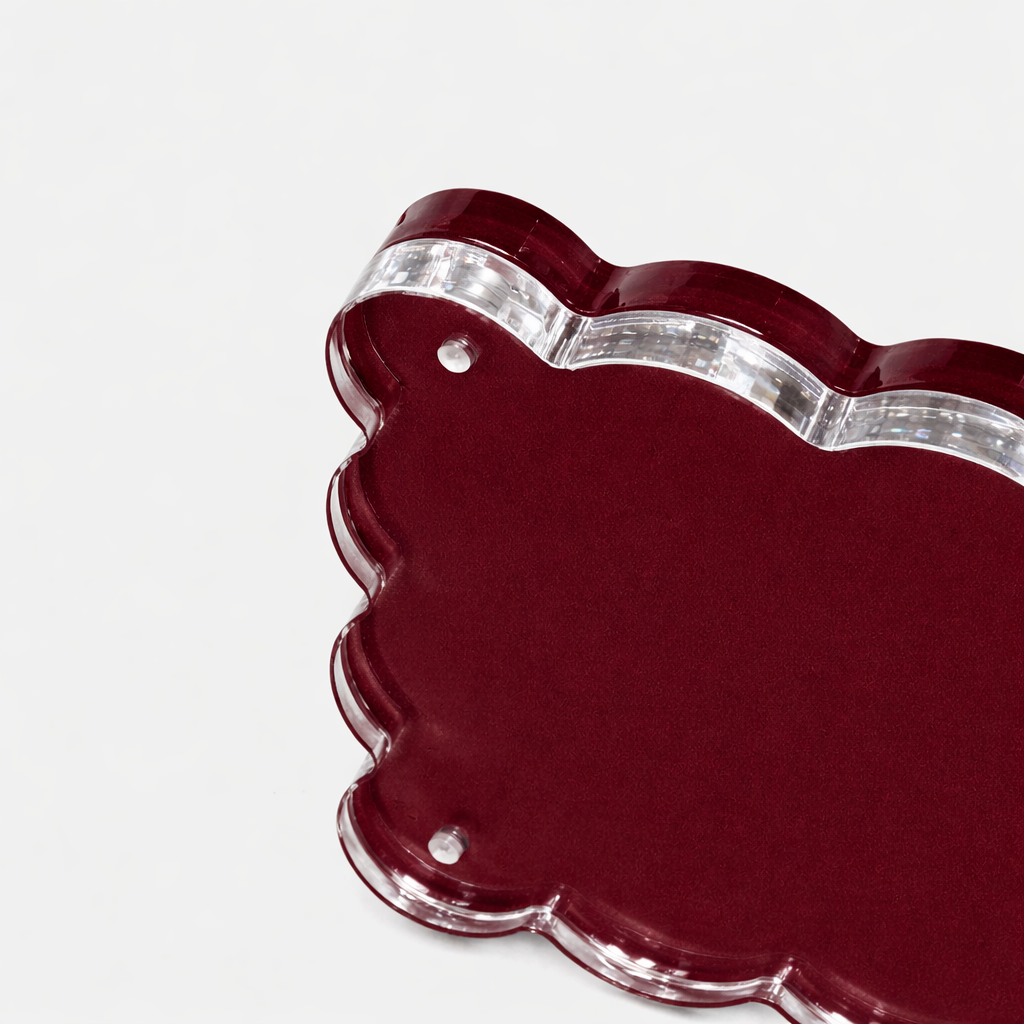 norsu Studio scalloped magnetic photo frame in merlot background for 6x4 and 5x7 photos