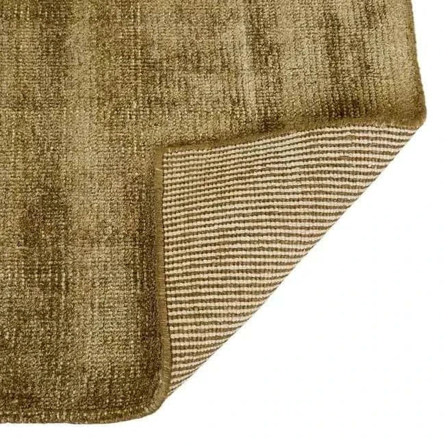 GlobeWest Tepih Neptune Rug in olive, hand-woven wool blend with subtle rustic texture, indoor area rug with striped backing.