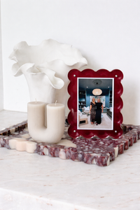 norsu Studio scalloped magnetic photo frame in merlot with 2.5 cm depth, fits 6x4 and 5x7 photos