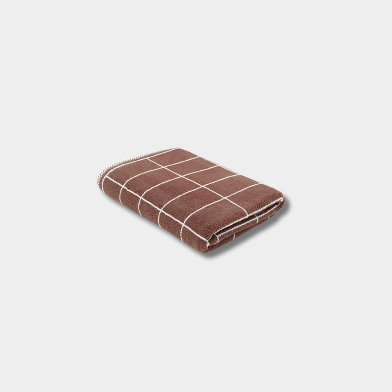Loop Home Bath Mat in coffee and ivory tile pattern made of organic cotton from Türkiye, 80x60 cm.