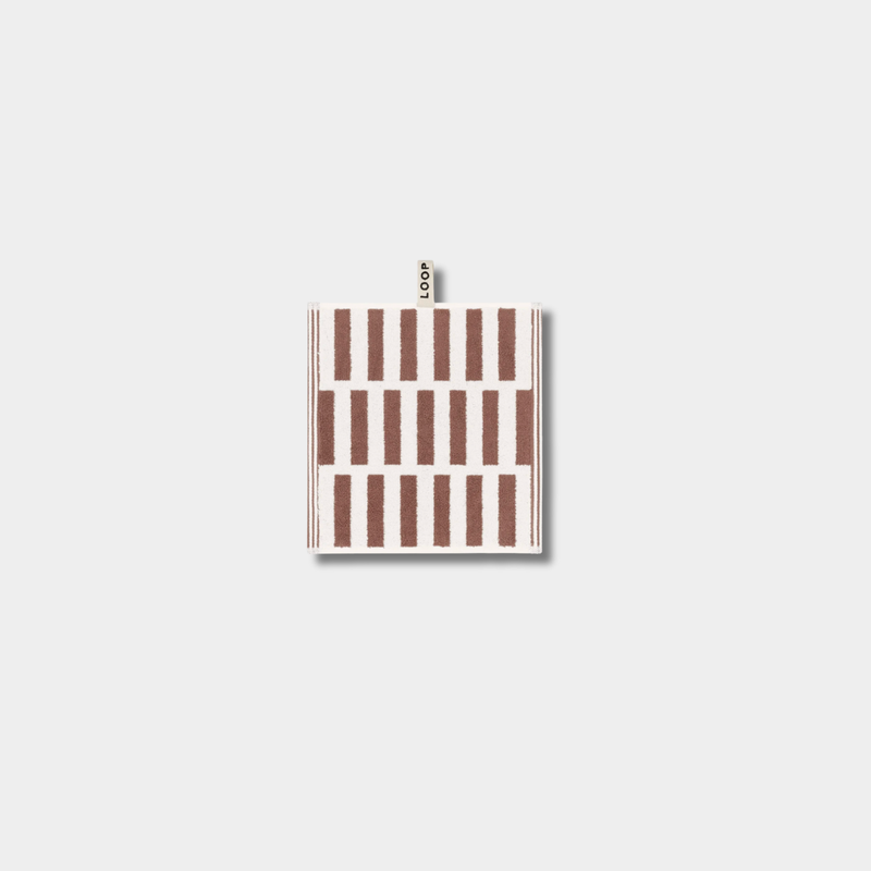 Loop Home Face Towel in coffee and ivory color with jacquard weave, made from organic cotton in Türkiye, 30x30 cm size