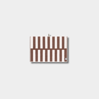 Loop Home Hand Towel in coffee and ivory with jacquard weave pattern, made from organic cotton, 75x50 cm.