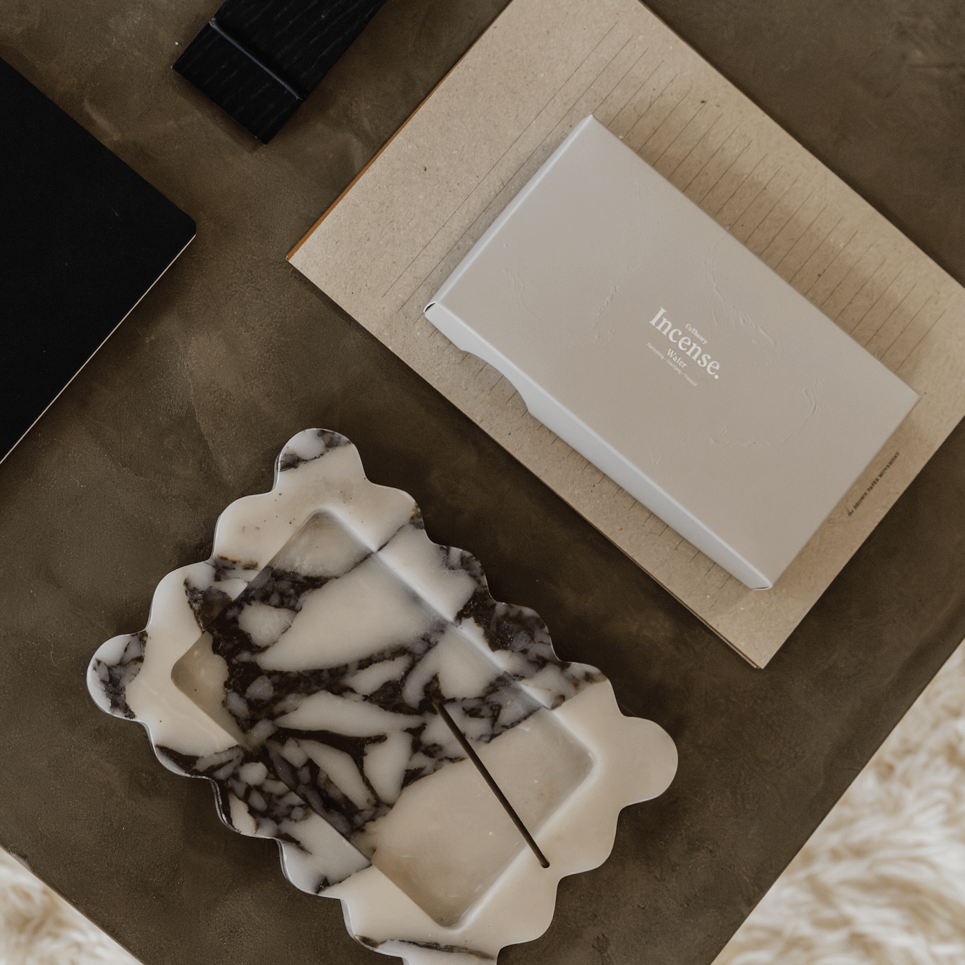 CoTheory Accessories CoTheory Palazzo Small Scalloped Tray & Incense Holder - Viola Marble