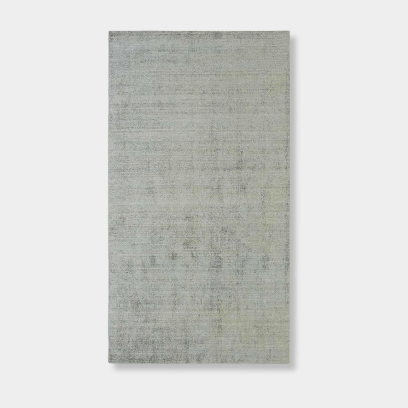 GlobeWest Tepih Dune Rug Sacramento light grey hand-woven wool blend indoor area rug with subtle pattern