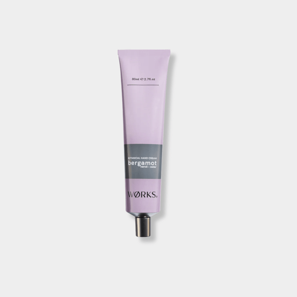 Selfie Nails Express Gel Polish blush shade in a sleek, recyclable aluminium tube with botanical hand cream scent elements