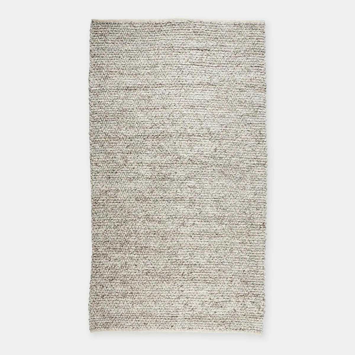 GlobeWest Tepih Bobble Rug in fog color, handwoven wool blend with subtle bobble texture, indoor use.