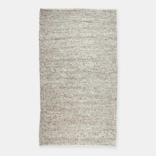 GlobeWest Tepih Bobble Rug in fog color, handwoven wool blend with subtle bobble texture, indoor use.
