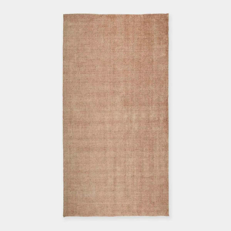 GlobeWest Tepih Neptune Rug in dusty rose, hand-woven wool blend floor rug, 2.6m x 3.4m size, soft rustic texture for indoor use