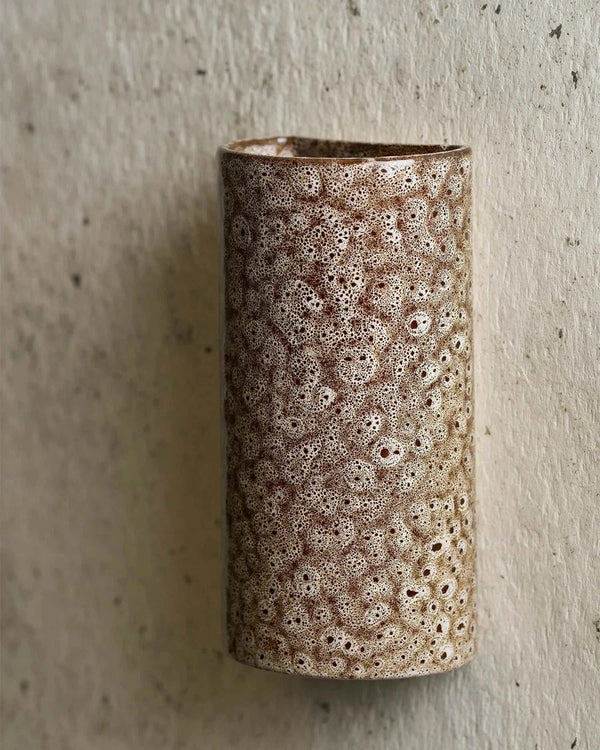 Robert Gordon Curve ceramic wall light, white ochre | Norsu Interiors