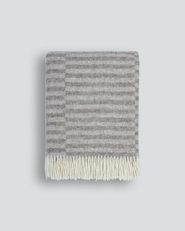Baya Noah Throw in Oatmeal - front view