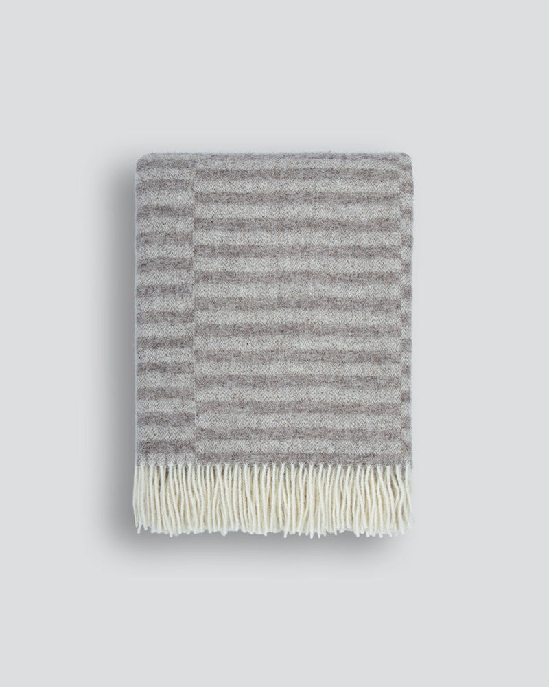 Baya Noah Throw in Oatmeal - front view