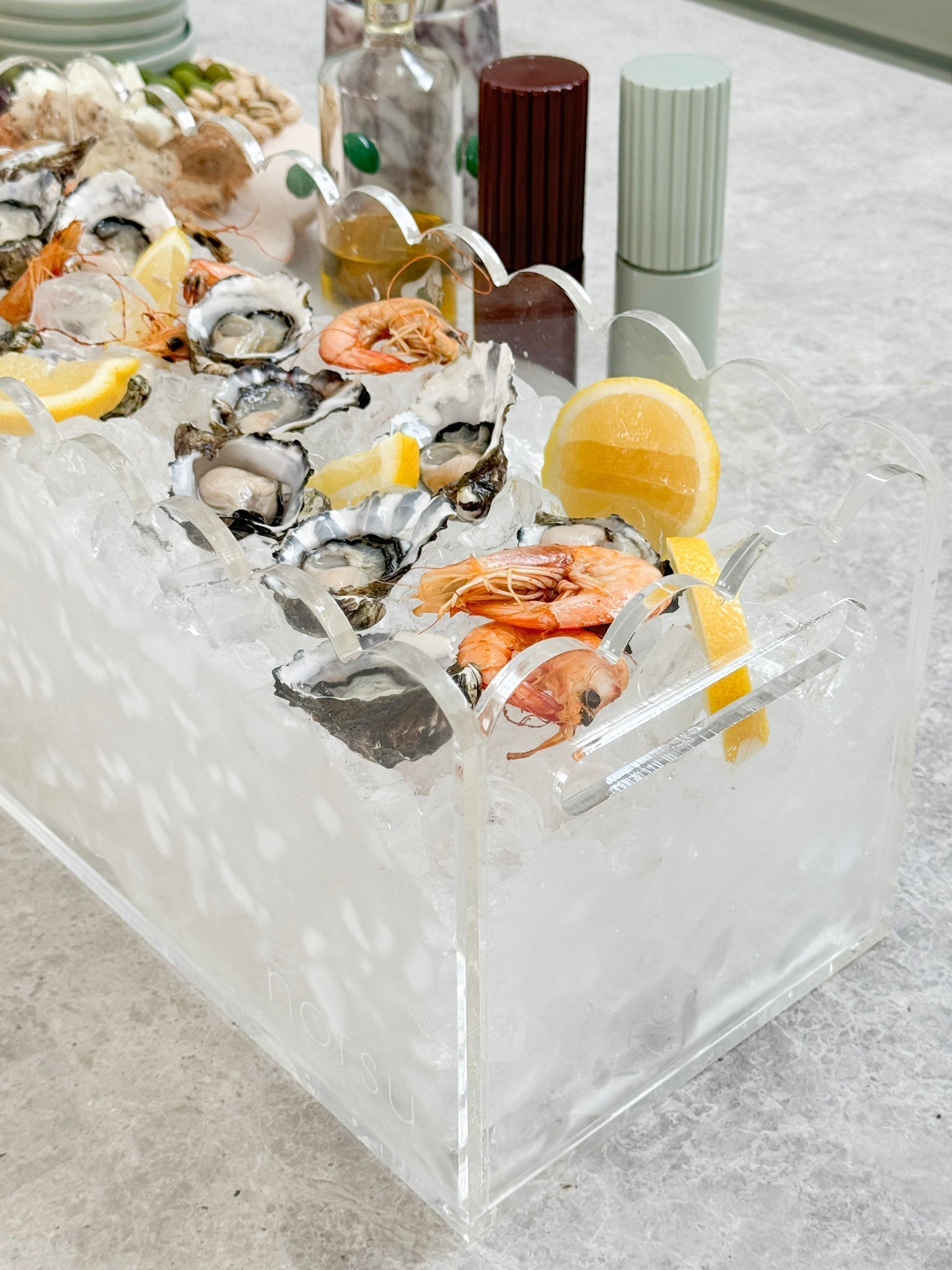 norsu STUDIO The Entertainer - Perspex Scalloped Drinks Bucket